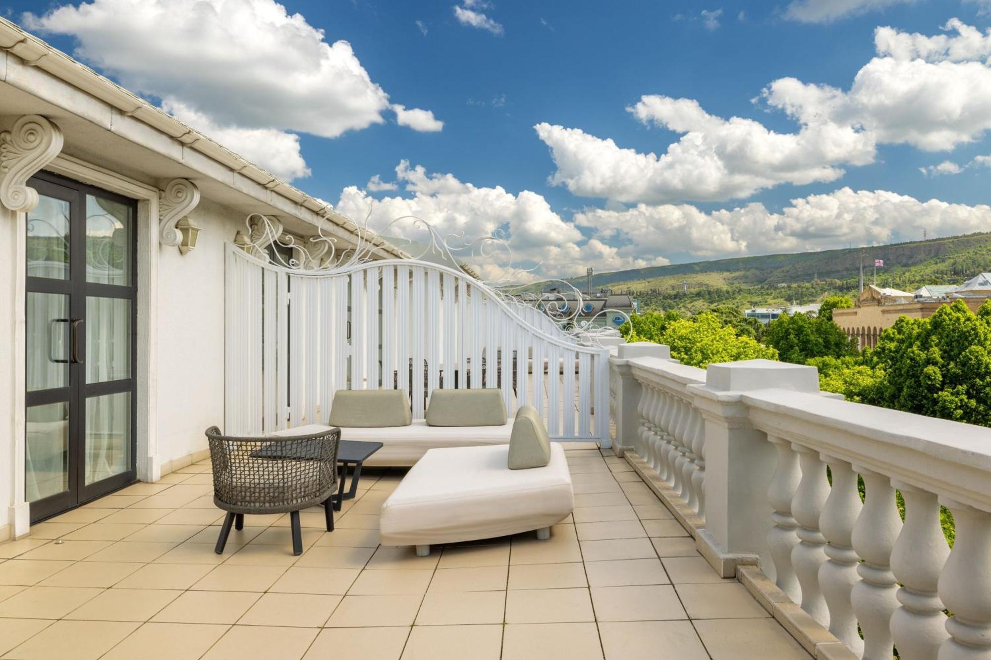 Tbilisi Marriott Hotel Extérieur photo